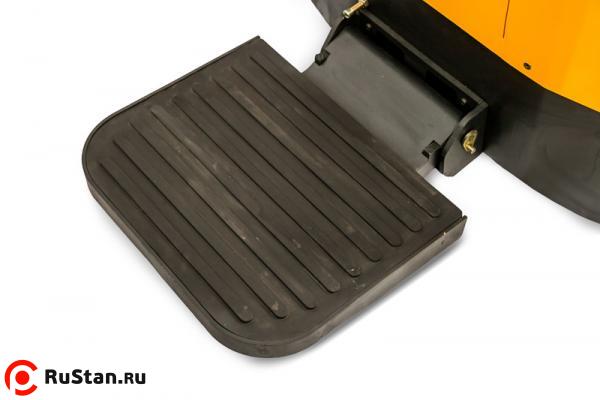 Штабелер электрический самоходный с платформой TOR 2,0т 4,5м ES20T1 фото №5 Штабелер электрический самоходный с платформой TOR 2,0т 4,5м ES20T1 фото №5