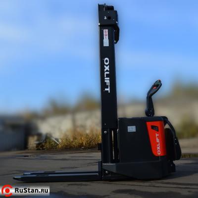Самоходный штабелер с платформой оператора OXLIFT Premium PS 1536 1500 кг 3.6 м фото №6 Самоходный штабелер с платформой оператора OXLIFT Premium PS 1536 1500 кг 3.6 м фото №6