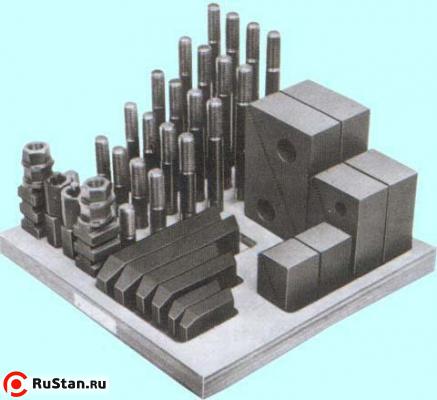 Набор клиновых ступенчатых прижимов из 50-ти предм., паз15,7мм М14х2 на дер. подст. (YT-0406) "CNIC" фото №1