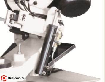 Пильная рама поднимается вручную, а опускается за счет механизма гидроразгрузки. Скорость опускания регулируется дросселем расположенным на гидроцилиндре. фото №6 Пильная рама поднимается вручную, а опускается за счет механизма гидроразгрузки. Скорость опускания регулируется дросселем расположенным на гидроцилиндре. фото №6