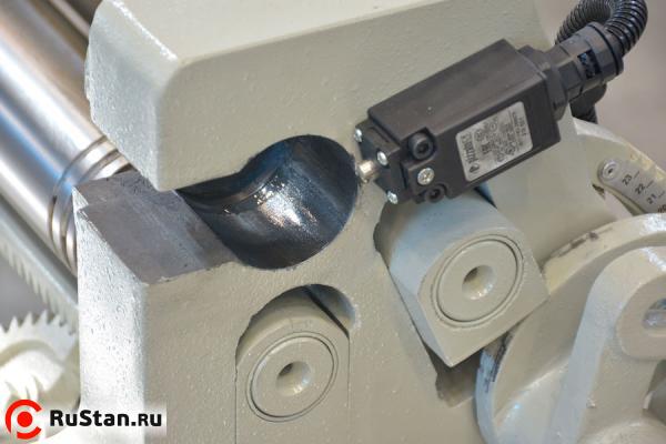 Вальцовочный станок электрический IR 1550x75 фото №4 Вальцы IR 1550x75 фото №4