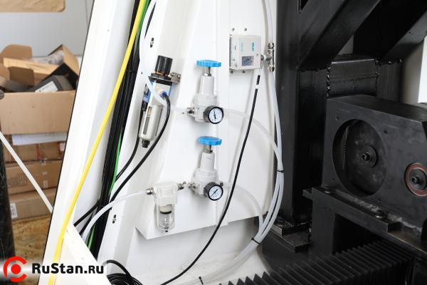 Лазерный труборез для круглых и профильных труб LF60M-1500W (Raycus 1,5 кВт) фото №12 LF60M-1500W фото №12