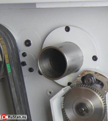 Внутренний диаметр шпинделя составляет 82 мм. фото №7 METAL MASTER ZH 51150 DRO RFS фото №7